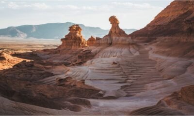 Scenic views of Grand Staircase Escalante National Park, showcasing its vibrant landscapes and geological formations.