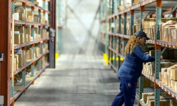 How Packaging VMI Services Can Streamline Your Supply Chain and Lower Inventory Expenses