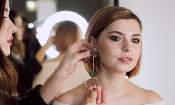 Stud Earrings Guide by skatt — timeless sparkle from an online Jewellery store you can trust